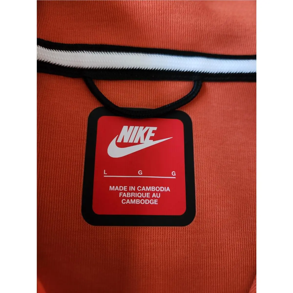 Nike clothing - Vintage, Coral Black 6