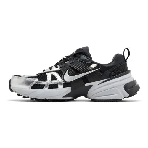 Nike shoes - Nike V2K Run - Run - FD0736-005 - Black (UPC: 00197600777880) 4