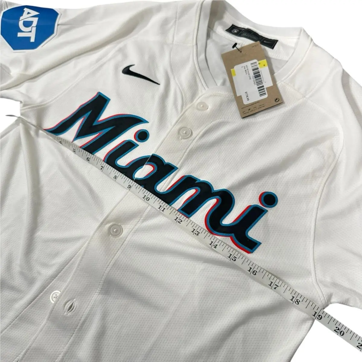 Nike clothing - White 2