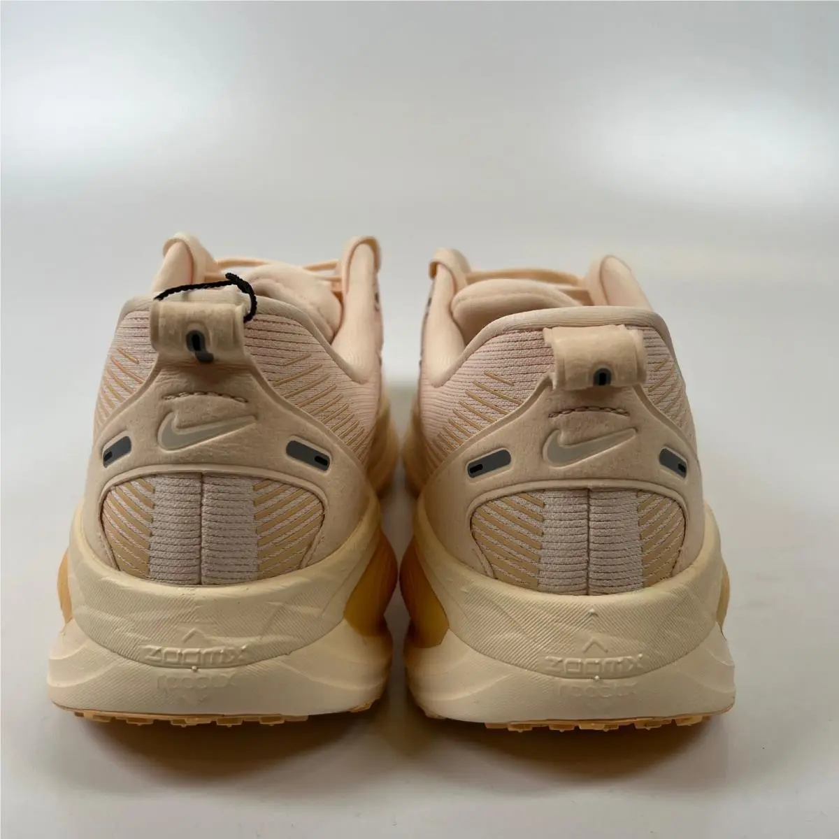 Nike shoes - Nike Vomero 18 - Vomero - Orange 3