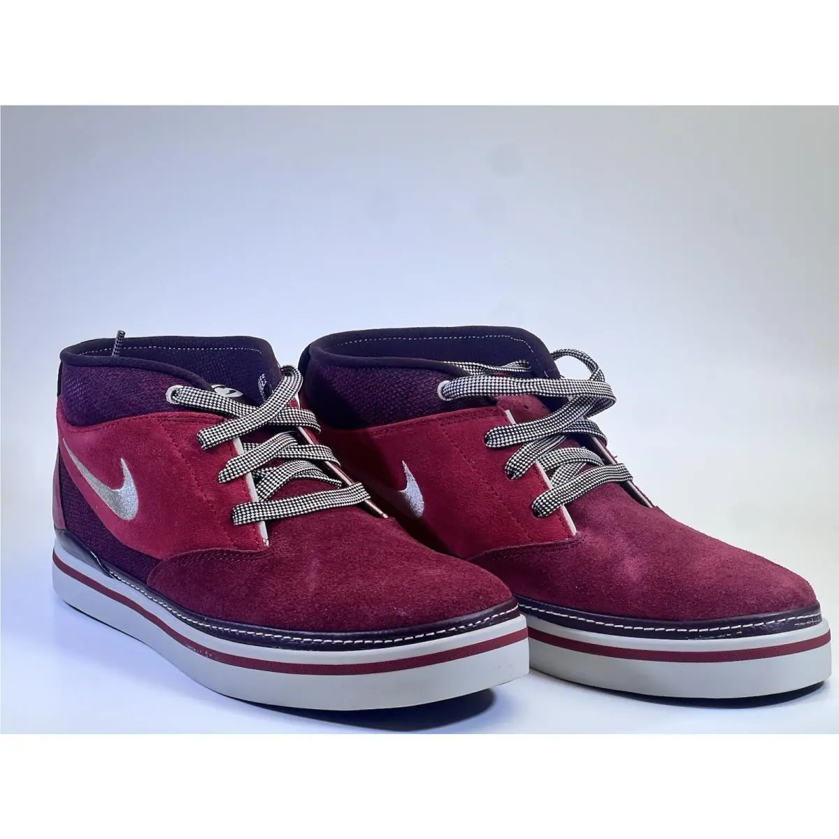 Nike 6.0 Brazen Team Red Light Bone Men’s Size 8.5 Mid Skate Shoes 407715-600