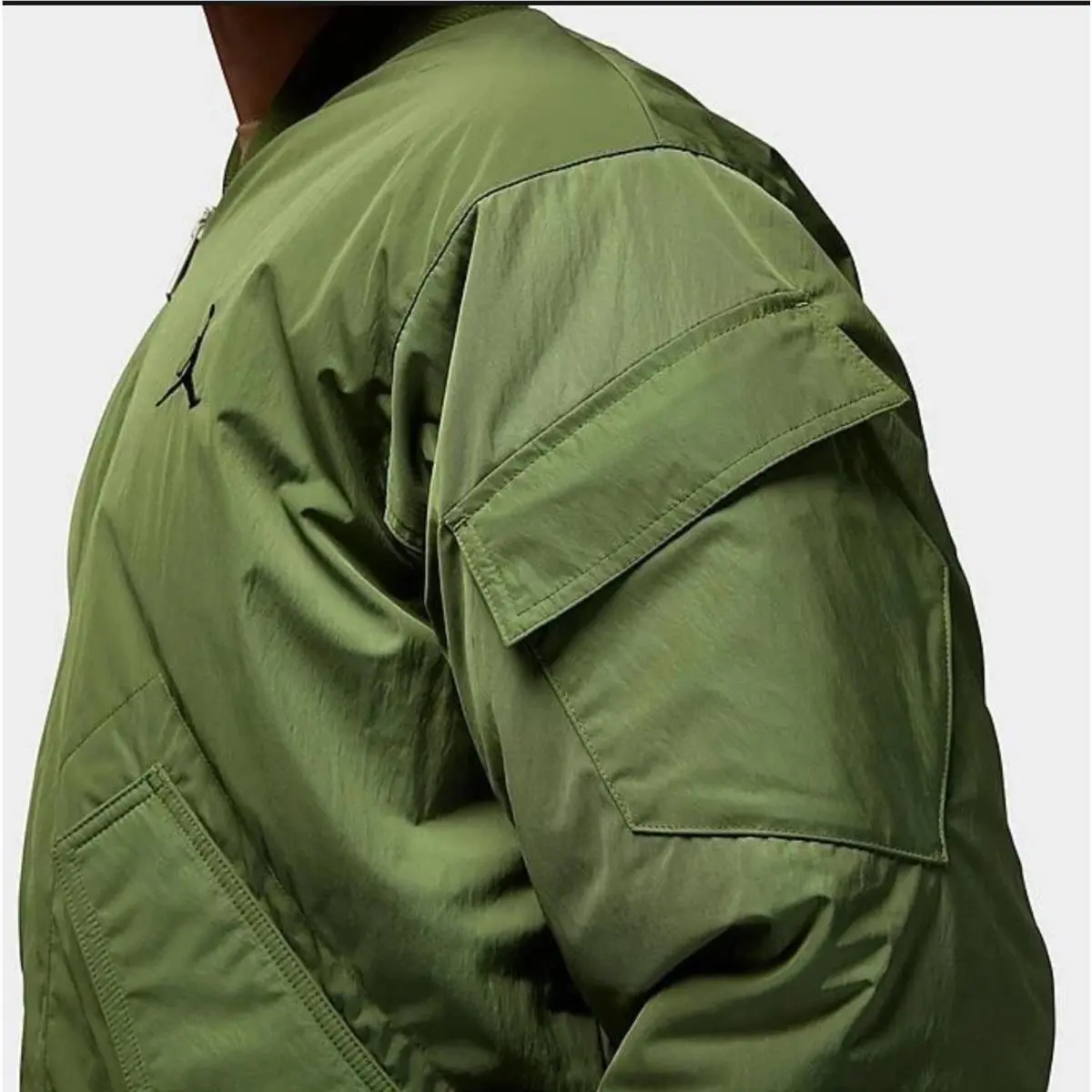 Nike clothing - Air Jordan Essentials - Air Essentials - Green 1