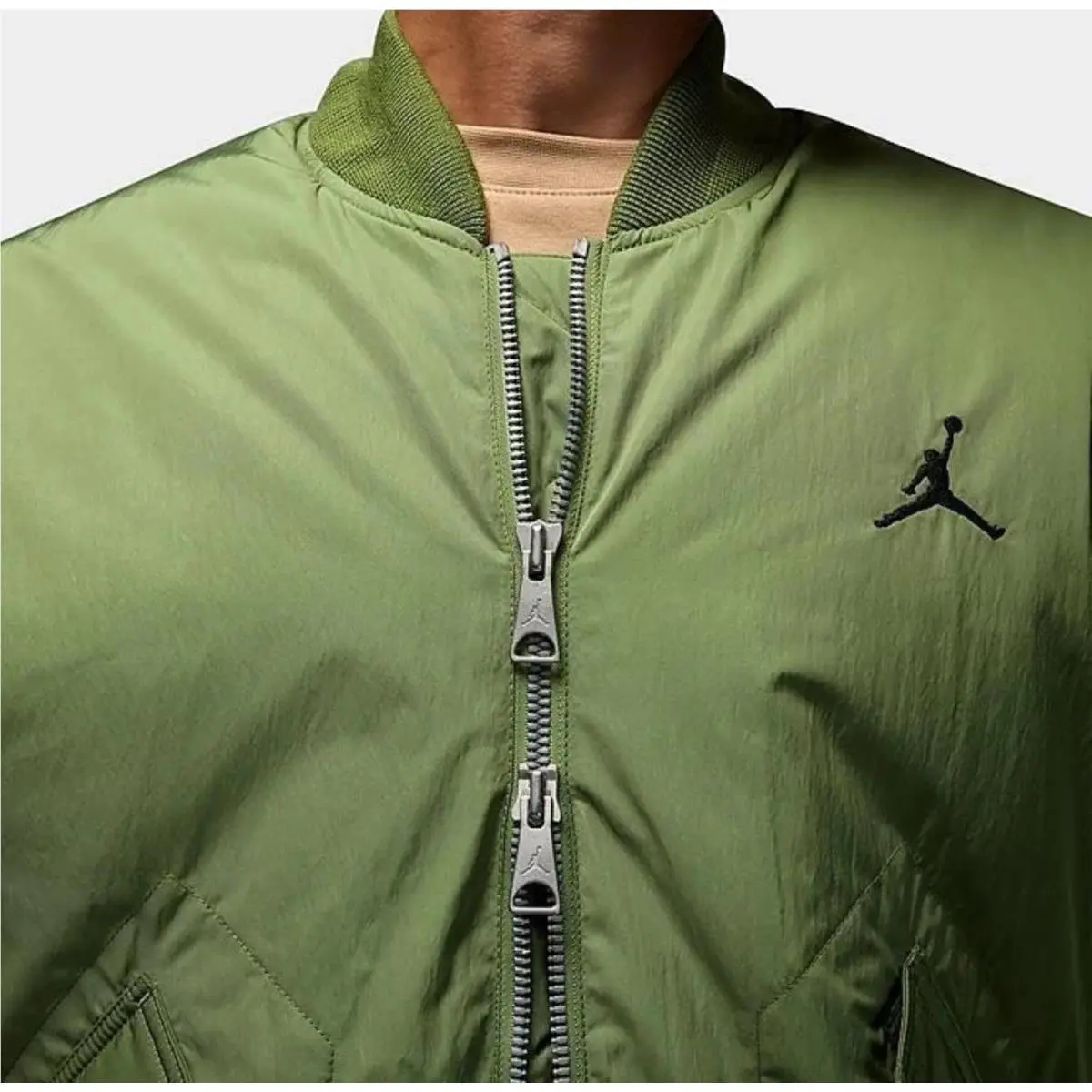 Nike clothing - Air Jordan Essentials - Air Essentials - Green 3