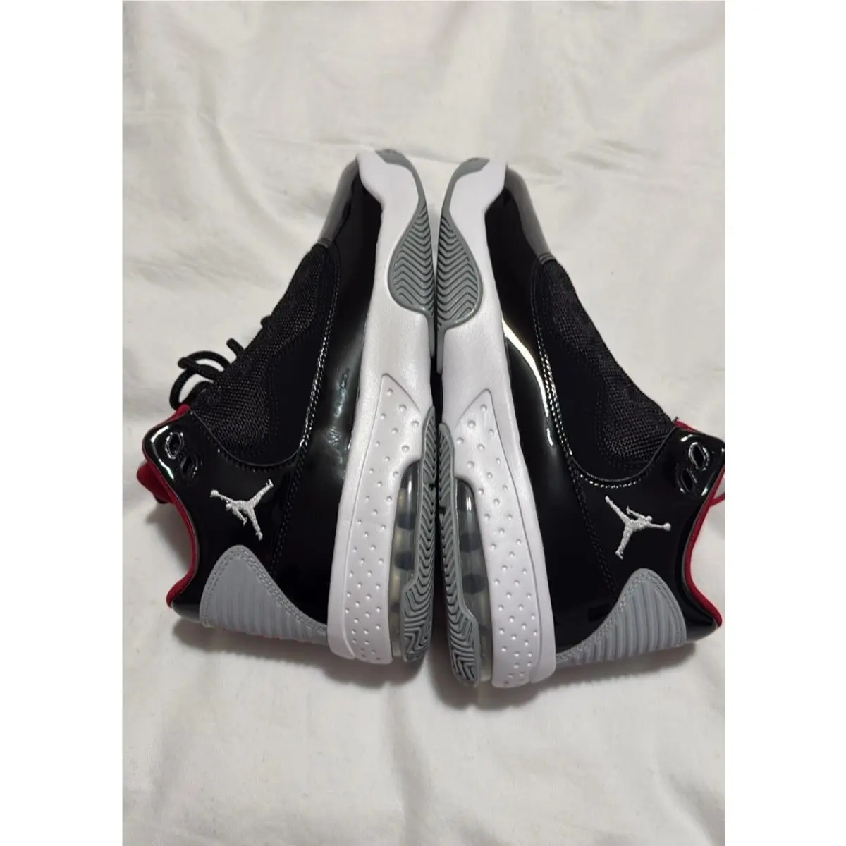 Nike shoes - Jordan Max Aura - Max Aura - Black/Gym Red-White-Wolf Grey (UPC: 194494902794) 3