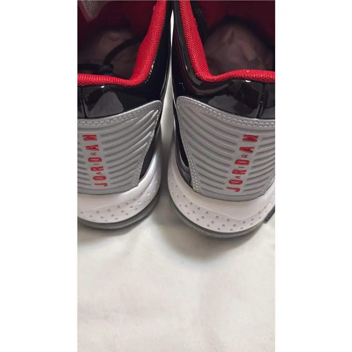 Nike shoes - Jordan Max Aura - Max Aura - Black/Gym Red-White-Wolf Grey (UPC: 194494902794) 10