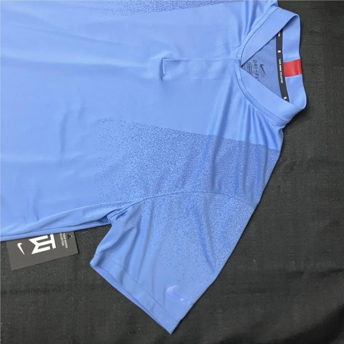 Nike clothing - Nike TW Tiger Woods AeroReact Sphere Blade Polo - Polar Blue Sunday Red 5