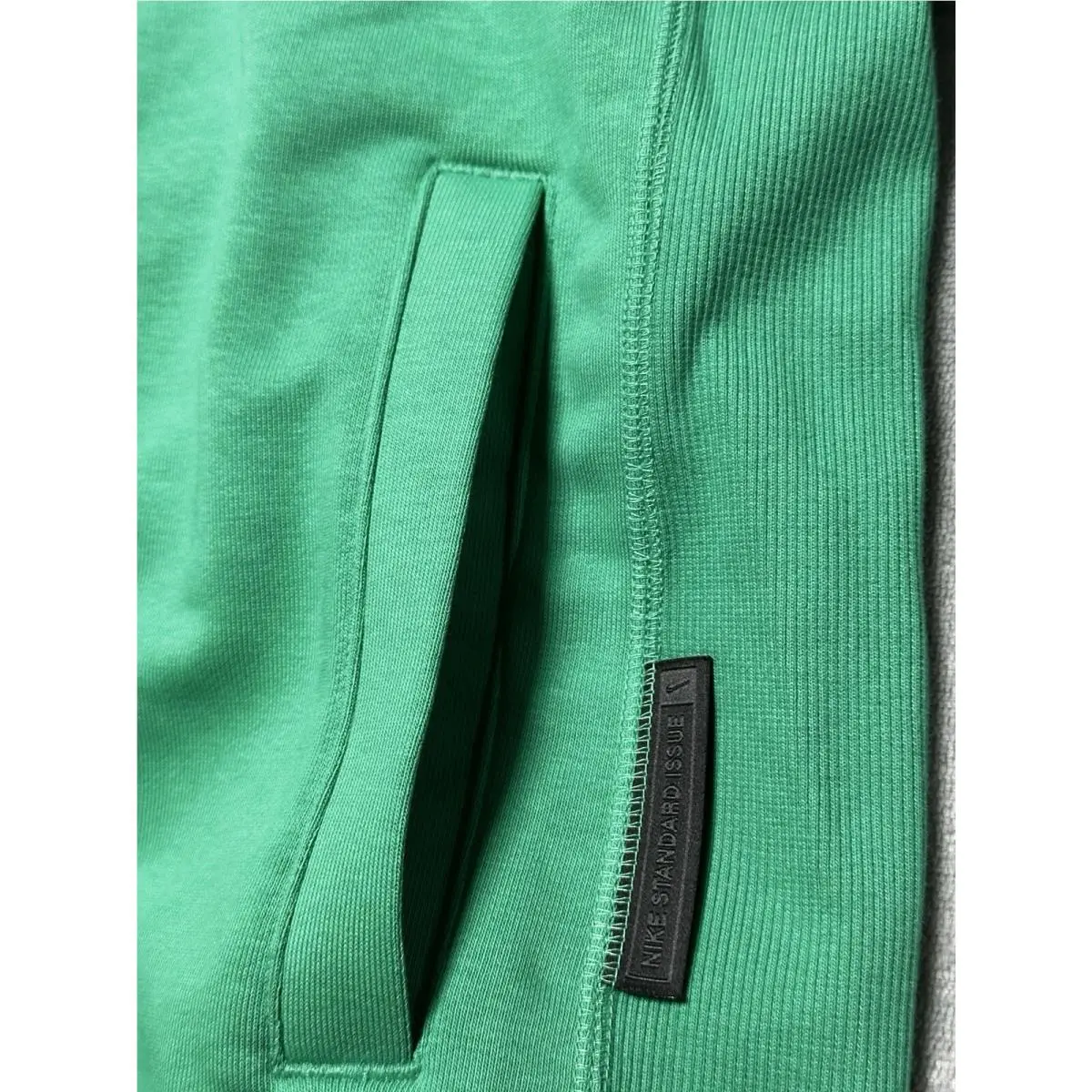 Nike clothing - Green 8