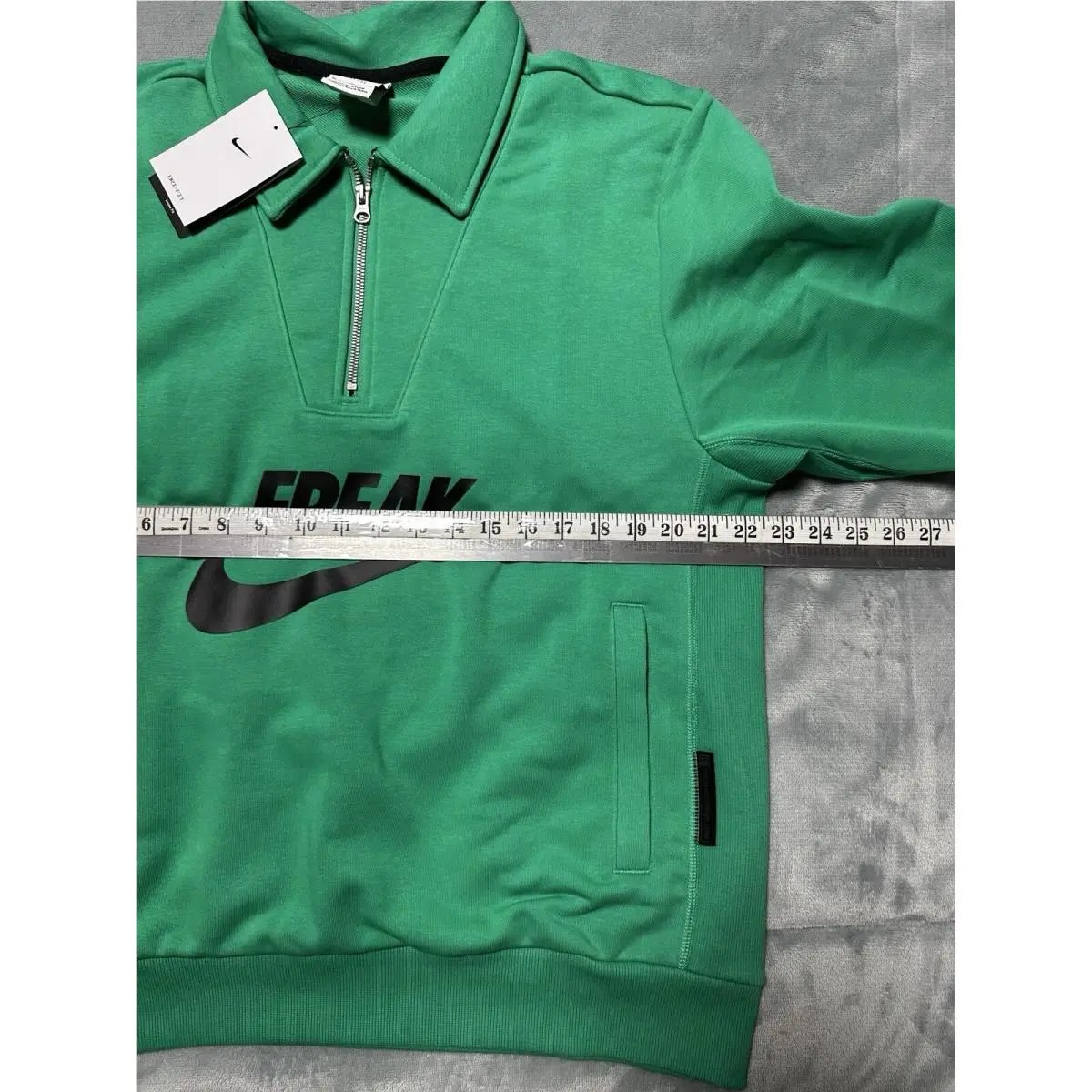 Nike clothing - Green 1