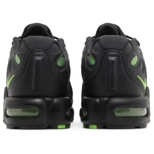 Nike shoes - Nike Air Max Plus - Air Max Plus - FD4290-006 - Black Green Strike (UPC: 197594620612) 2