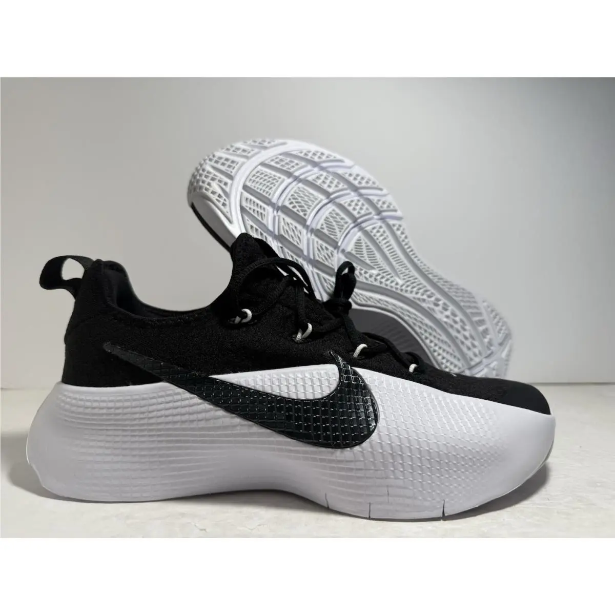 Nike Lebron TR 1 Black White Training Workout Sneakers FJ6151-007 Men`s Size 7.5