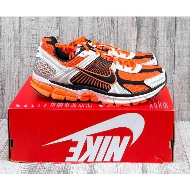 Nike shoes - Orange 0