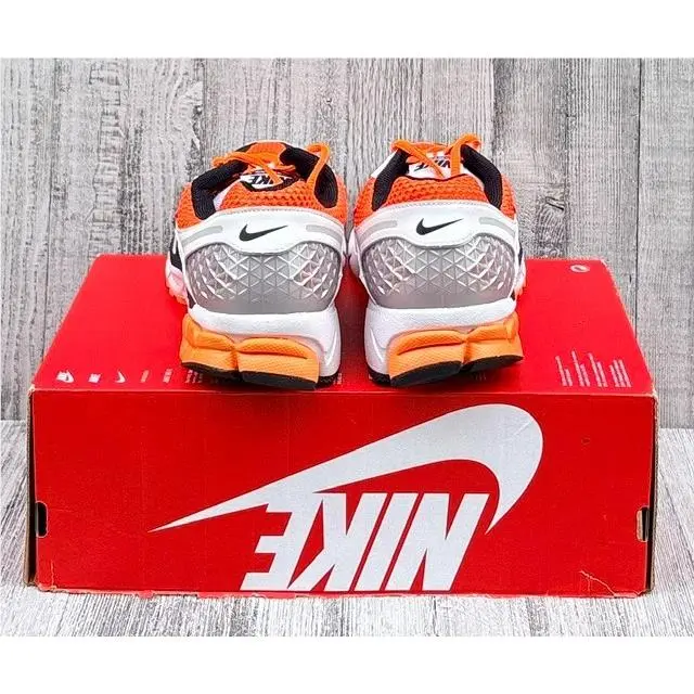 Nike shoes - Orange 3