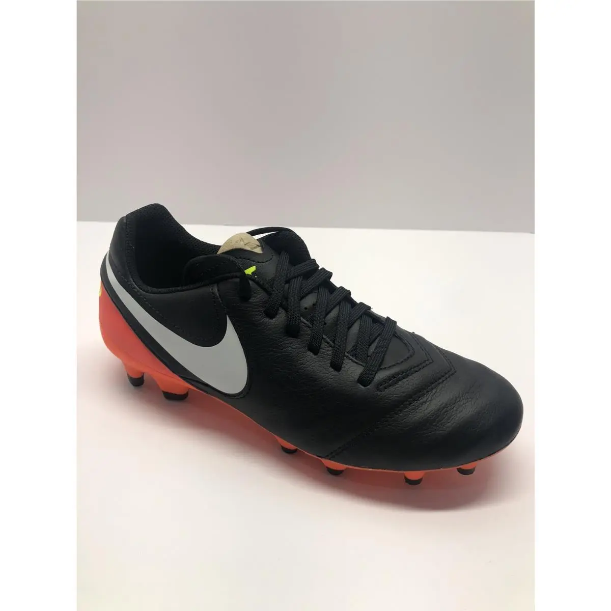 Nike Tiempo Genio II FG Black Soccer Cleats Men`s 6.5 / Women 8