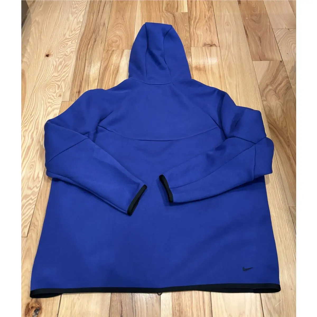 Nike clothing - Deep Night (Purple/Blue Combination) / Black (UPC: 197863269122) 1