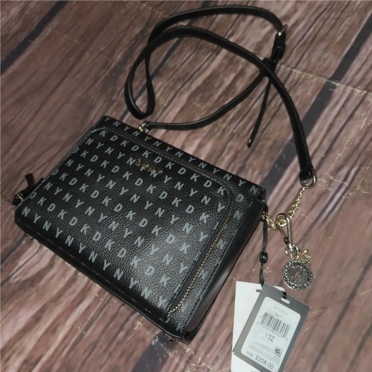 Dkny Heritage Logo Bryant Small Top Zip Dome Crossbody Black