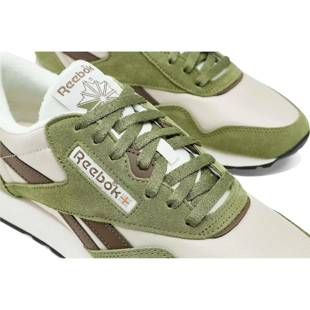 Reebok shoes - Black/White 1 18