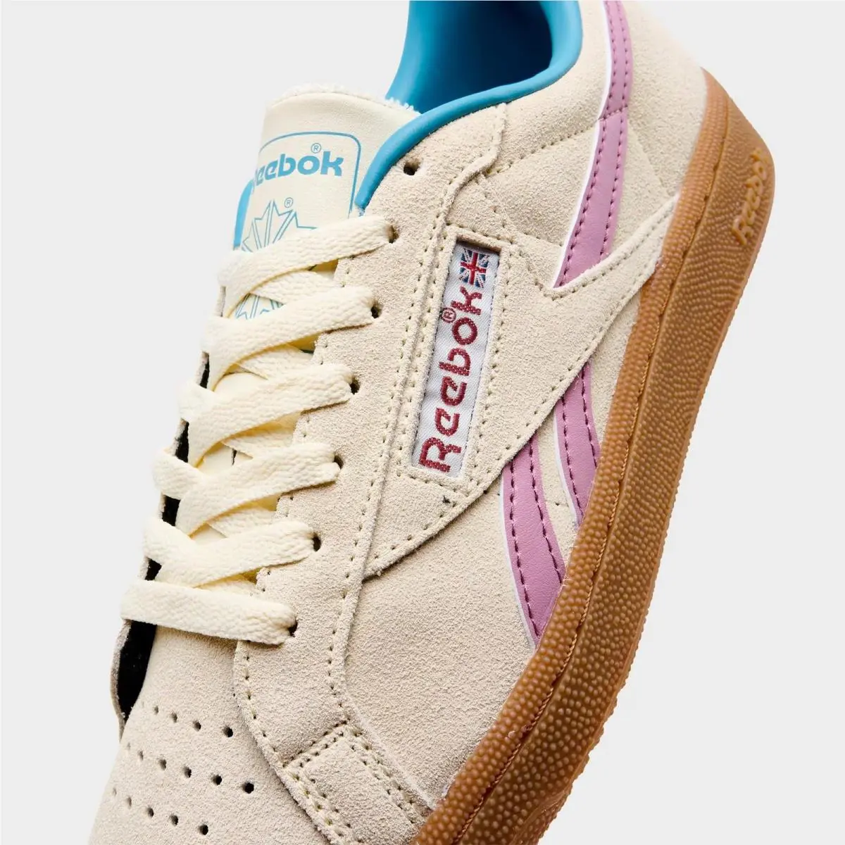 Reebok shoes - 244643 273 - Aged Beige/Berry Chill 4