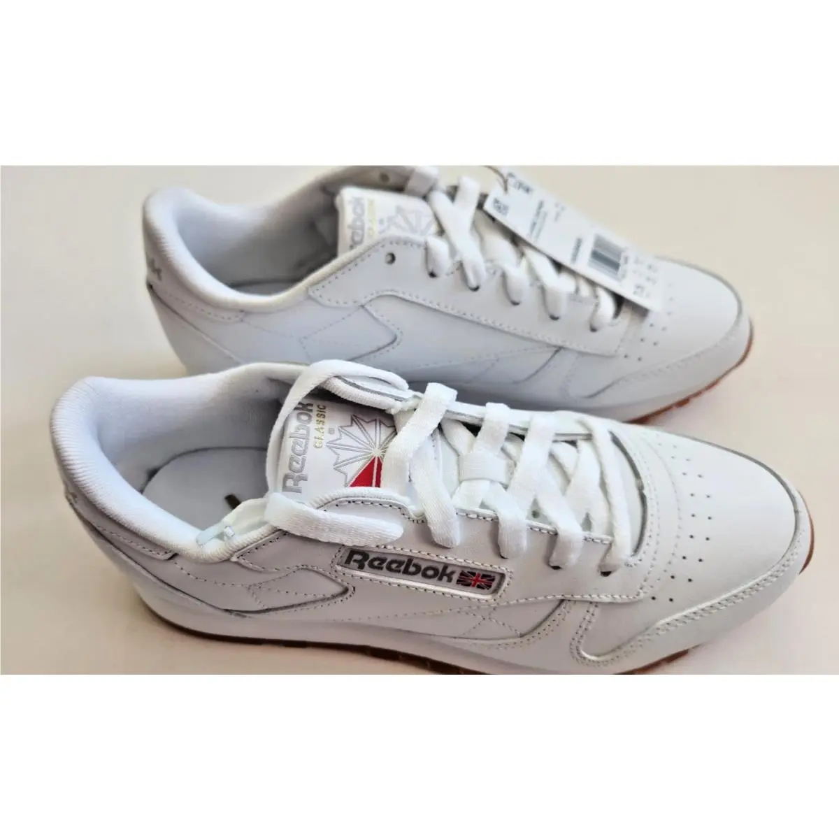Reebok White Classic Leather Women`s 7.5 Running Sneakers 1000084950