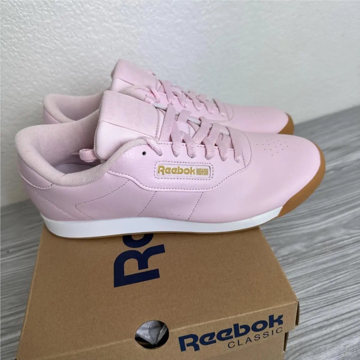 Reebok shoes - Reebok Princess - Princess - Pink/White/Gold Met (UPC: 190309773283) 17