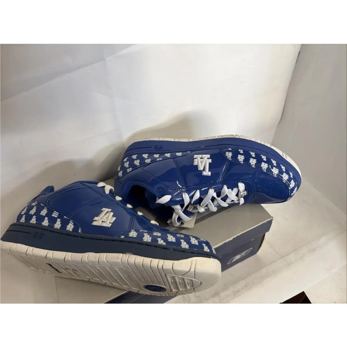 Reebok shoes - Reebok MLB Clubhouse - MLB Clubhouse - 72-171459 - White (UPC: 883181802959) 5