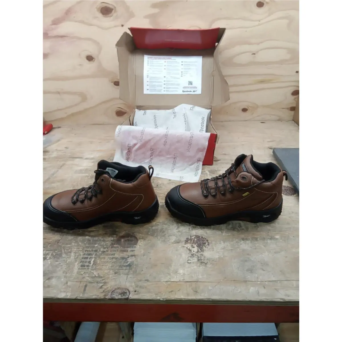 Reebok shoes - Met Guard - Met Guard - Brown (UPC: 690774170933) 1