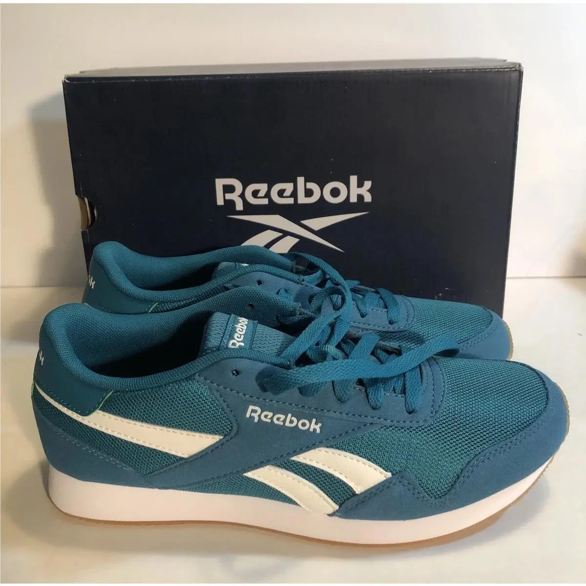 Reebok Women`s Shoes Turquoise Aqua Classic Jogger Size 8.5 Low Top Vintage Look