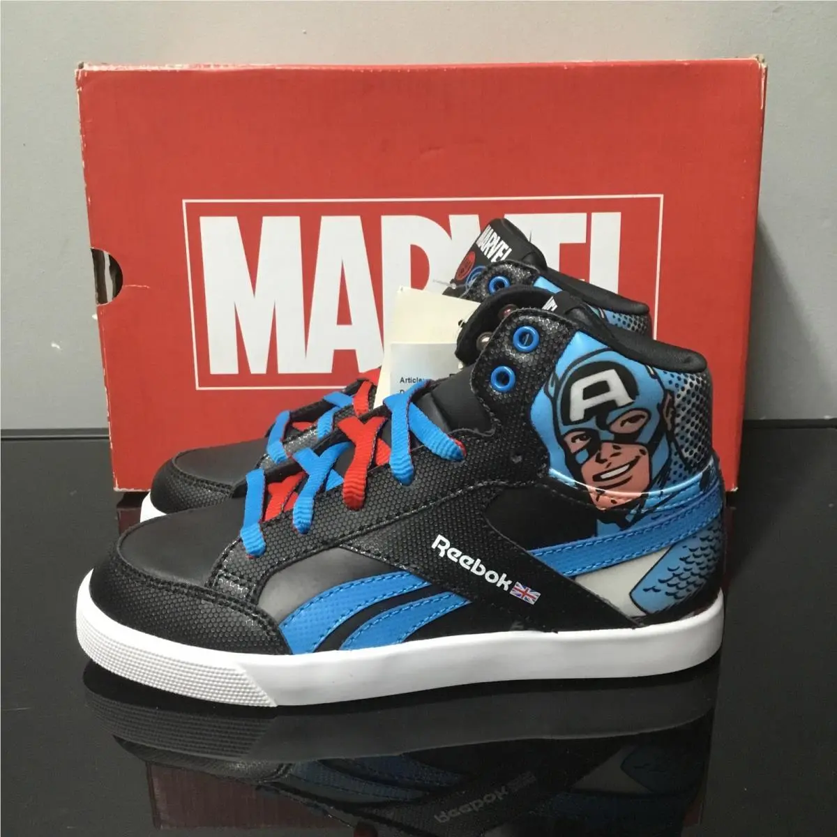 Reebok shoes - Reebok CAPTAIN AMERICA IRON - CAPTAIN AMERICA IRON - Multicolor (UPC: 889136213405) 0