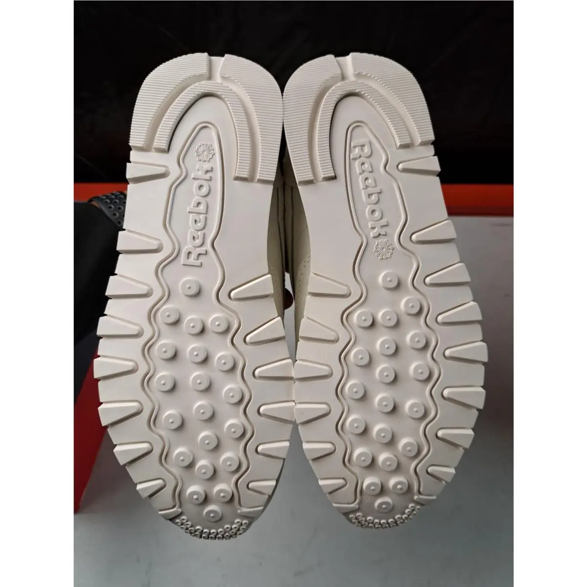 Reebok shoes - Reebok Classic Leather - Classic Leather - White 4