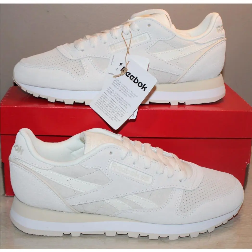 Reebok Women`s Classic Leather Running Course Chalk Sneakers Size 9.5