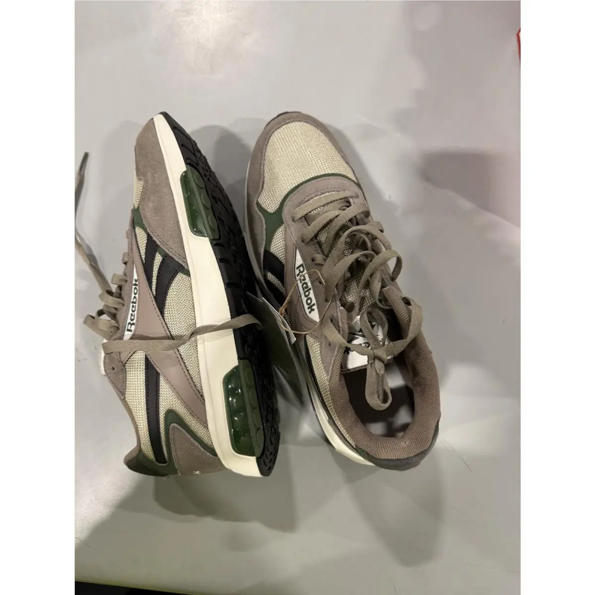Reebok shoes - Gray (UPC: 008678956353) 0