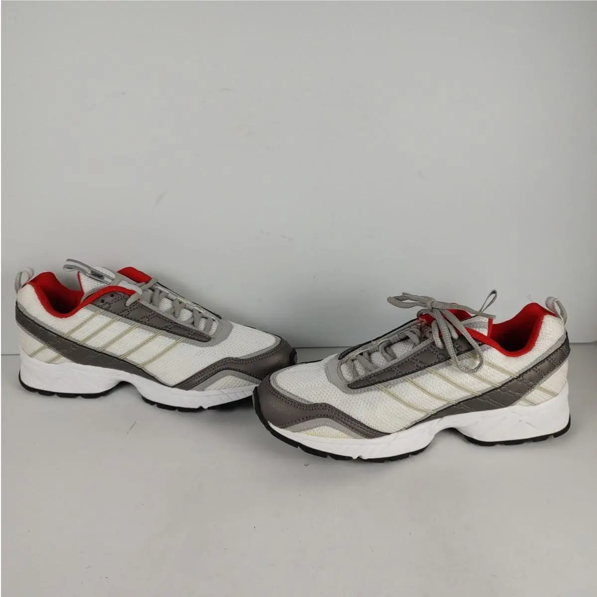 Reebok shoes - White 1