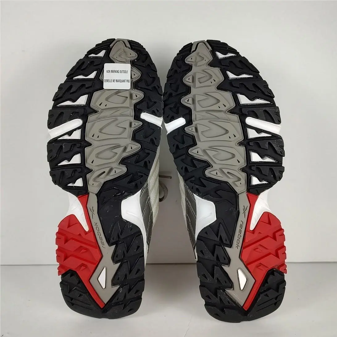 Reebok shoes - White 6