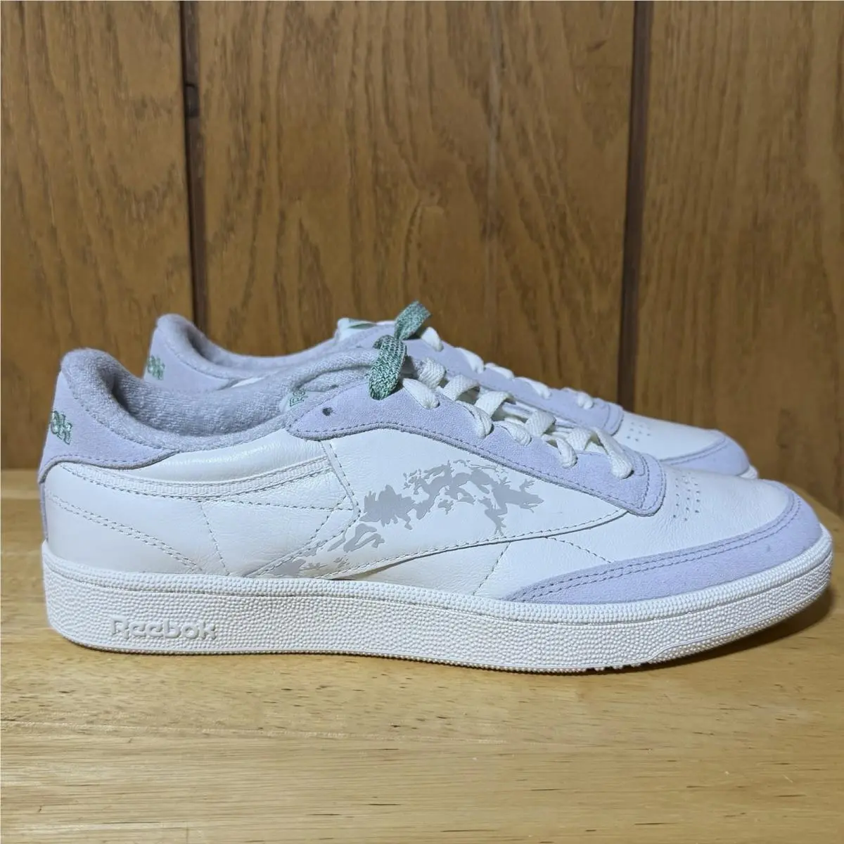 Reebok Club C 85 Friends with Animals Chalk Green Frog Fwa Mens 10 NO Box