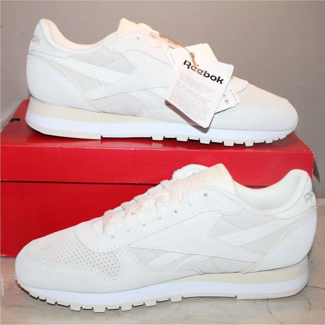Reebok Women`s Classic Leather Running Course Chalk Sneakers Size 10