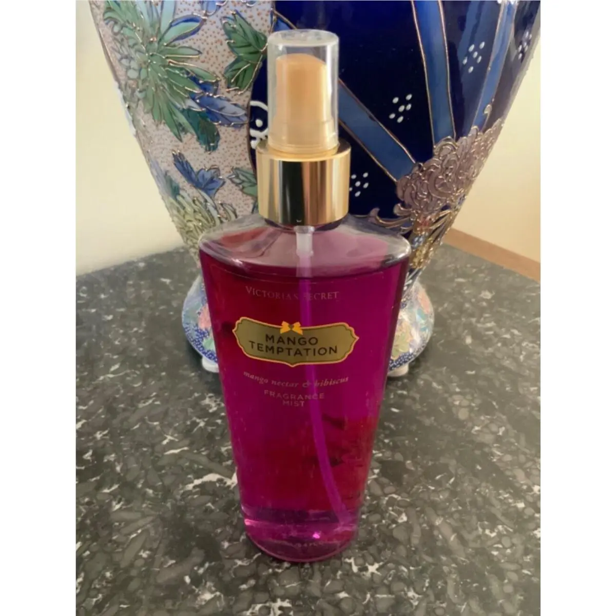 Victoria`s Secret Mango Temptation Fragrance Body Mist 8.4 OZ / 250 ML V006-L