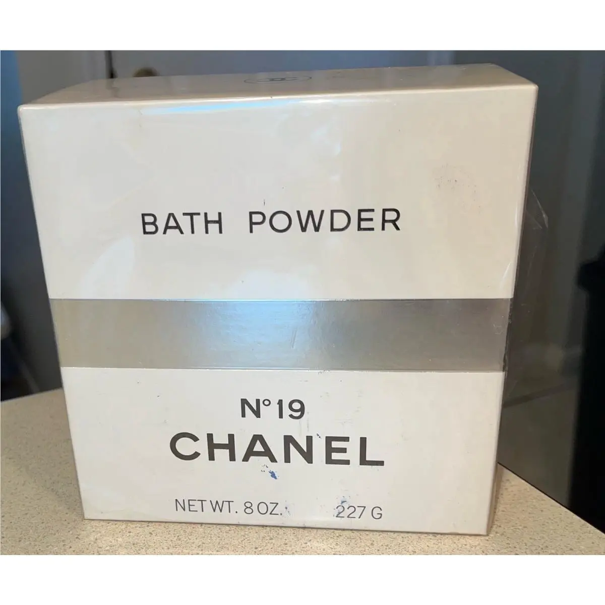 Large Size N°19 Chanel Bath Powder 227g 8oz