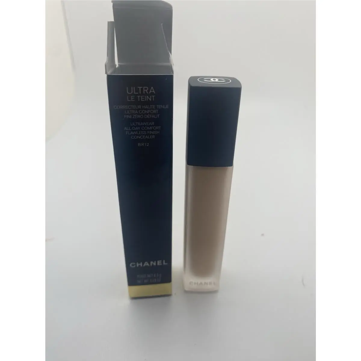 Chanel Ultra Le Teint Ultra Wear Flawless Finish Concealer BR12￼