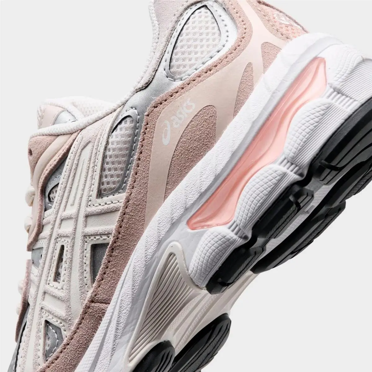 Asics shoes - 1204A175 700 - Blush/Cream 4