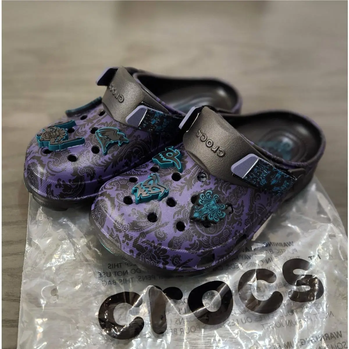 Crocs Disney Parks The Haunted Mansion Wallpaper All Terrain Clogs Men`s 8 / W10