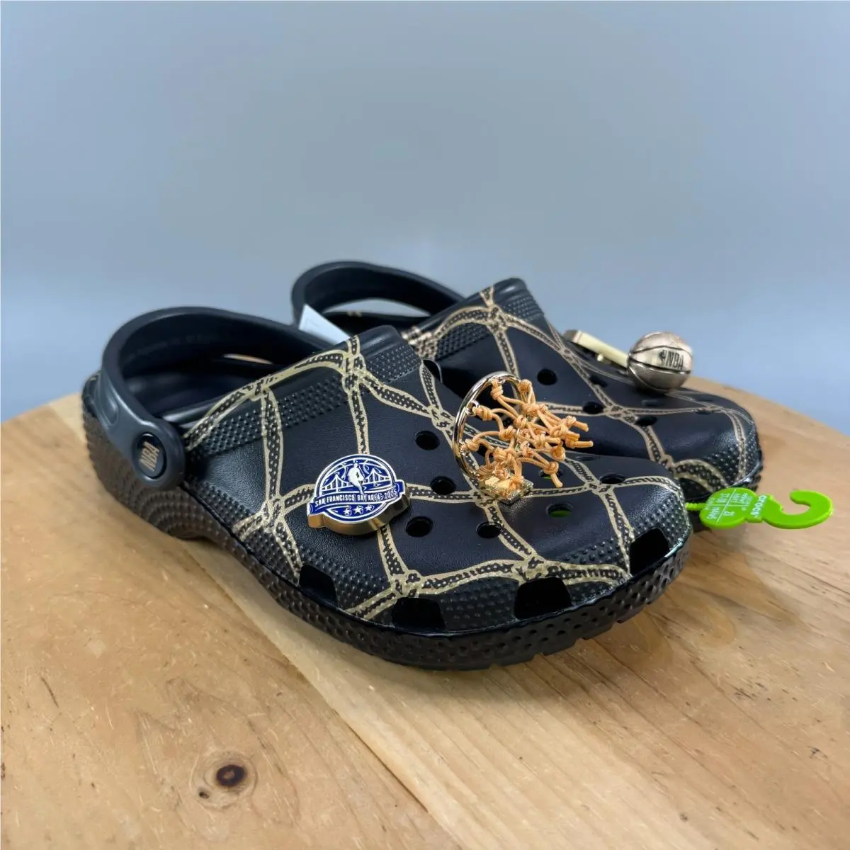 Crocs shoes - 21090290H - 210902-90H - Black (UPC: 198445133046) 0