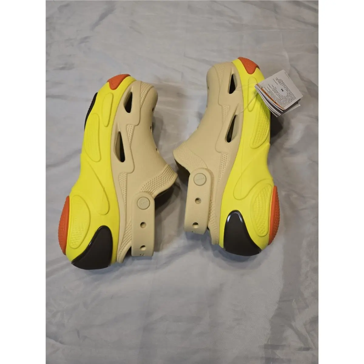 Crocs shoes - crocs bubble crush - bubble crush - 210061 - tan, orange, yellow, brown 3