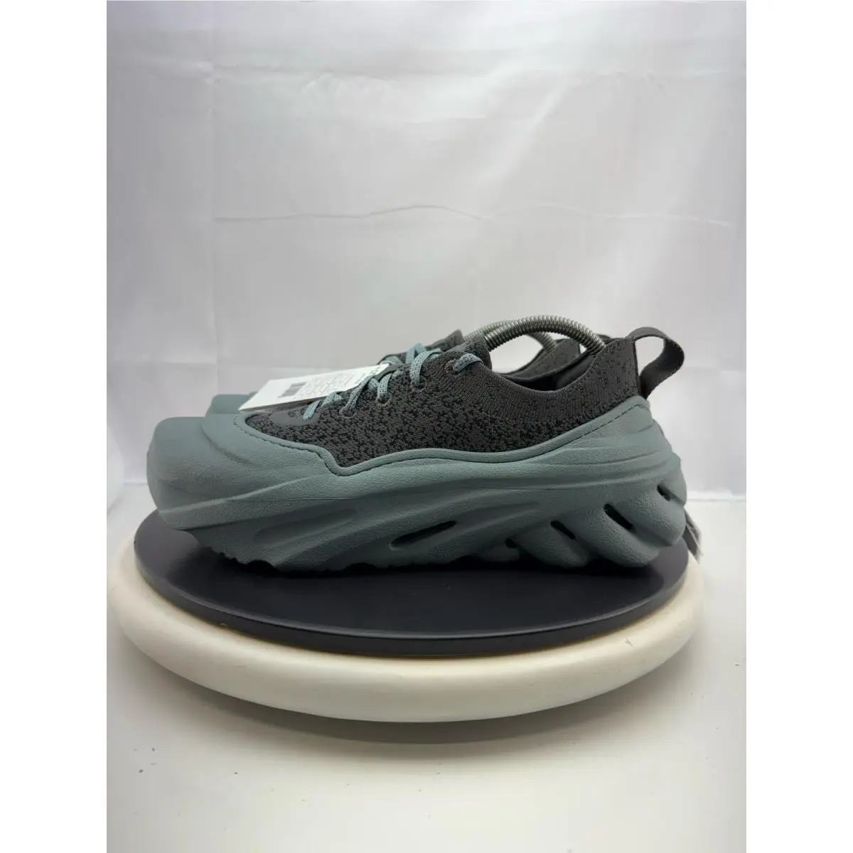 Crocs Echo Surge Men 8 Women 10 Pond Gray Black Outdoor Comfort Athletic Shoes