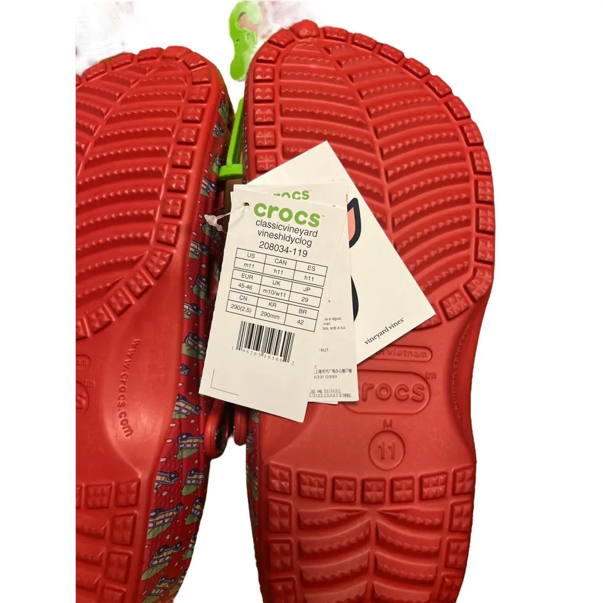 Crocs shoes - Classic Clog - Classic Clog - Red (UPC: 0196265195602) 1