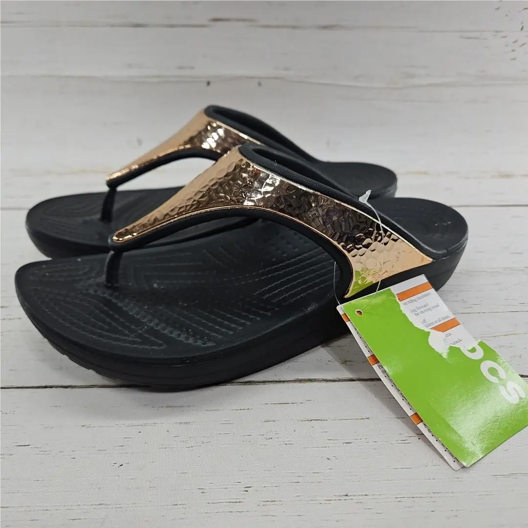 Crocs Sloane Hammered Womens 9 Rose Gold Flip Flop Casual Slip On Thong Sandals