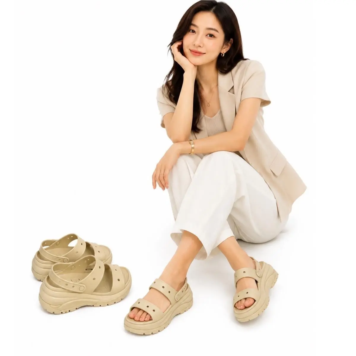 Crocs Mega Crush Sandal Bone Platform Wedge W11 M9 Beige Resortwear 106-05
