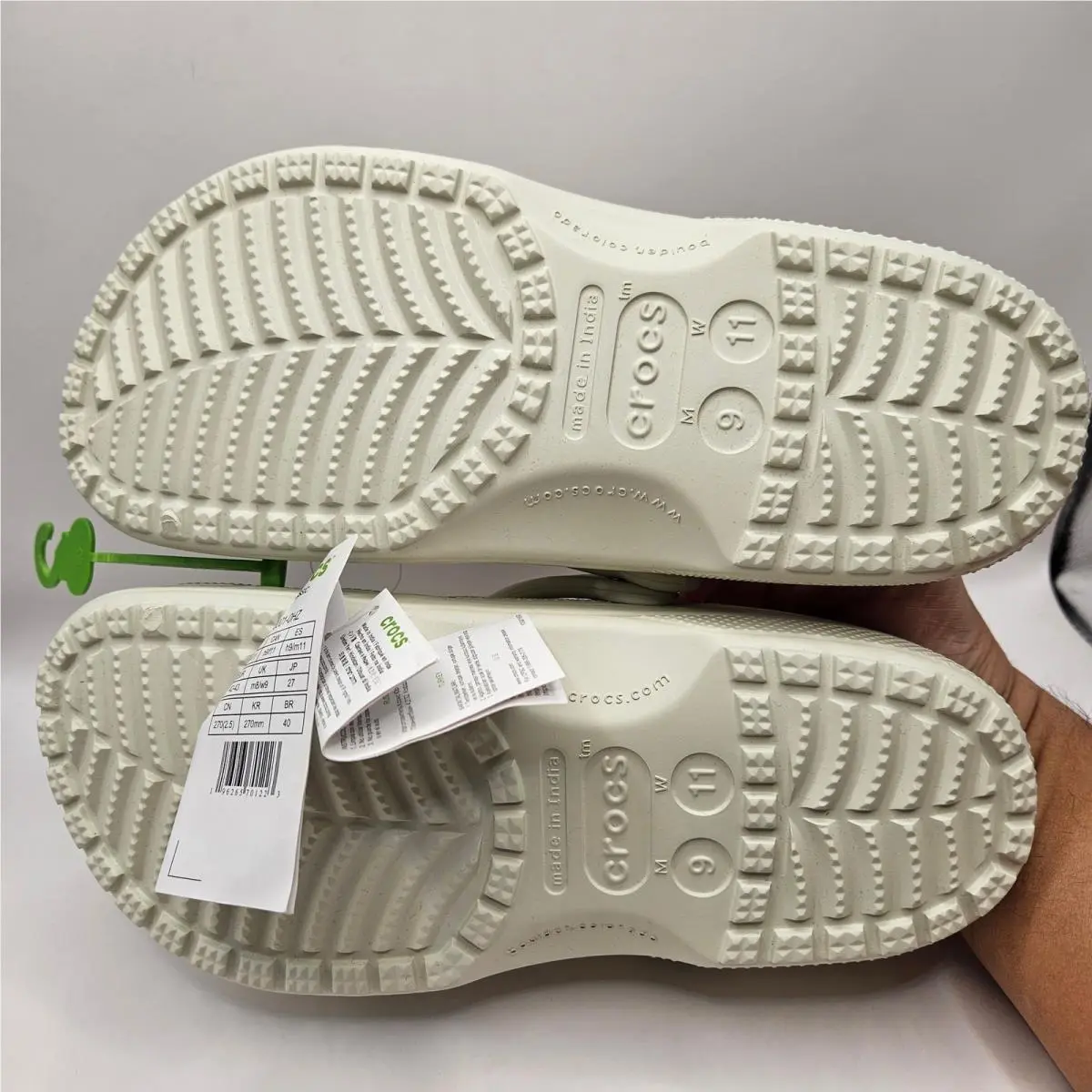 Crocs shoes - White 4