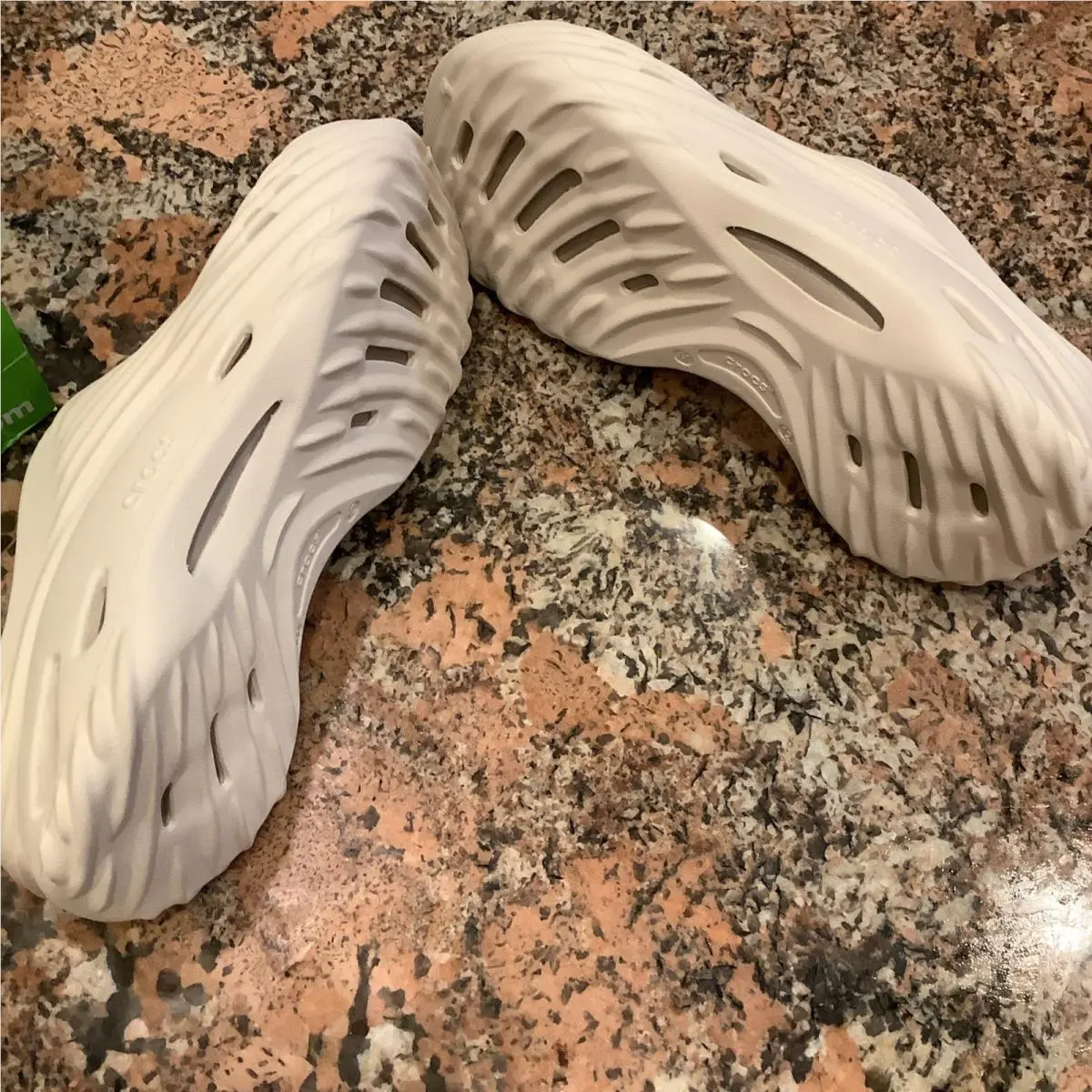 Crocs shoes - Echo Wave - Echo Wave - Almond Tint 8