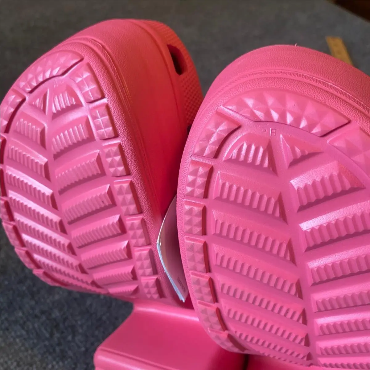 Crocs shoes - Chunky Heel Platform Clog - Chunky Heel Platform Clog - Pink 8