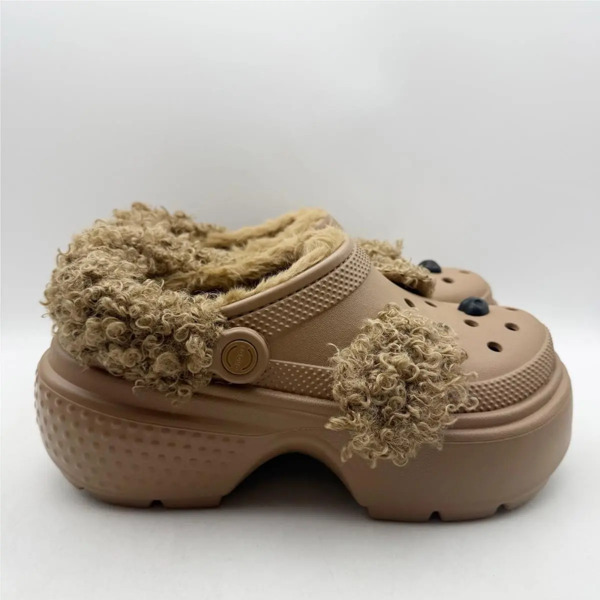 Crocs shoes - Brown (UPC: 196265841608) 1