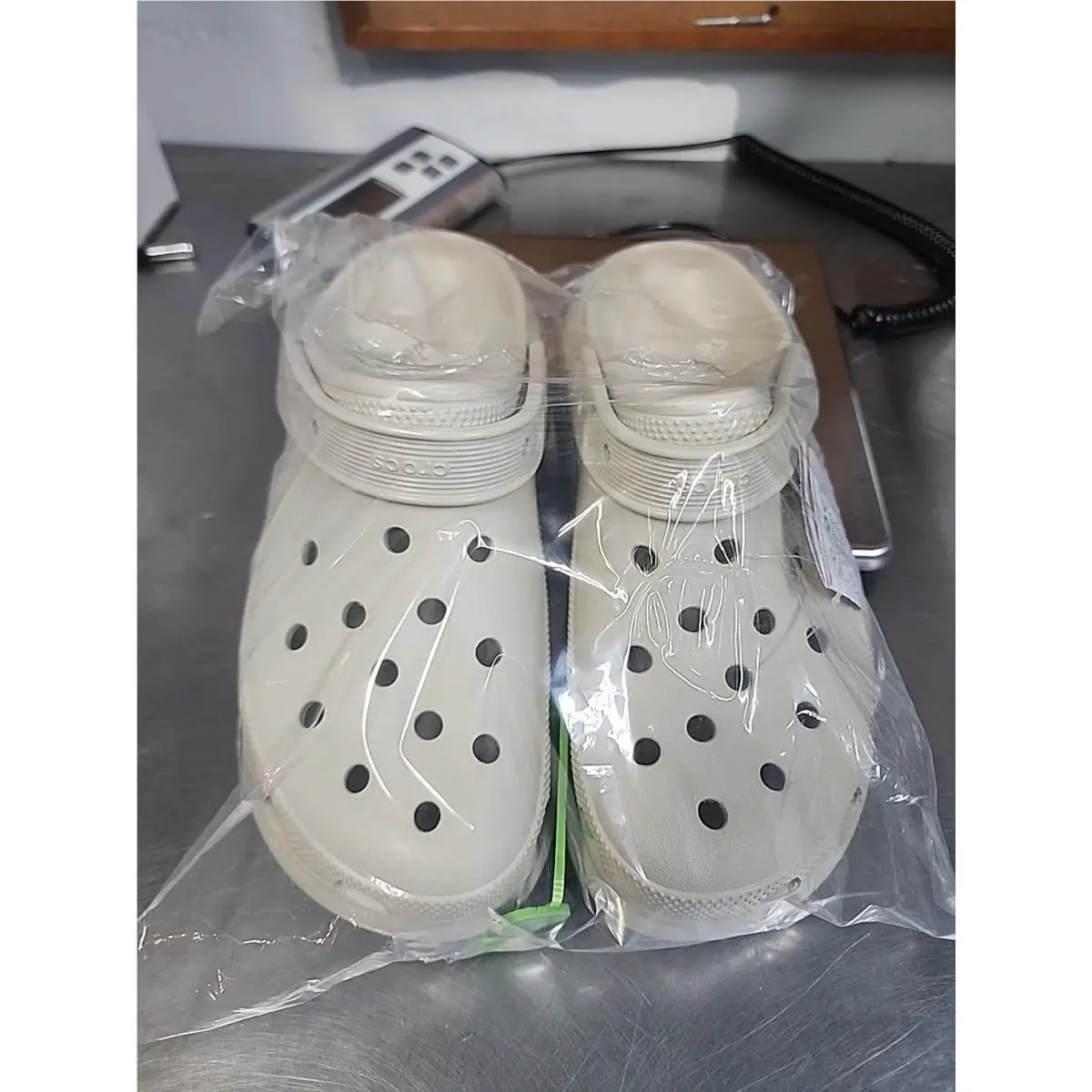 Crocs shoes - Crocs Mega Crush - Mega Crush - 207988 - Beige 0